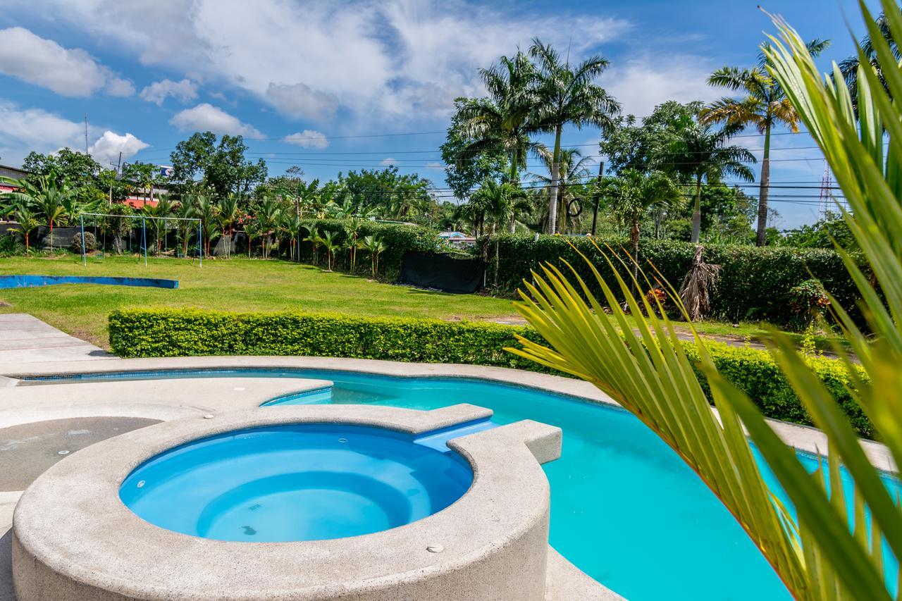 Hotel Pacuare Siqurres Da Alegria Exteriör bild